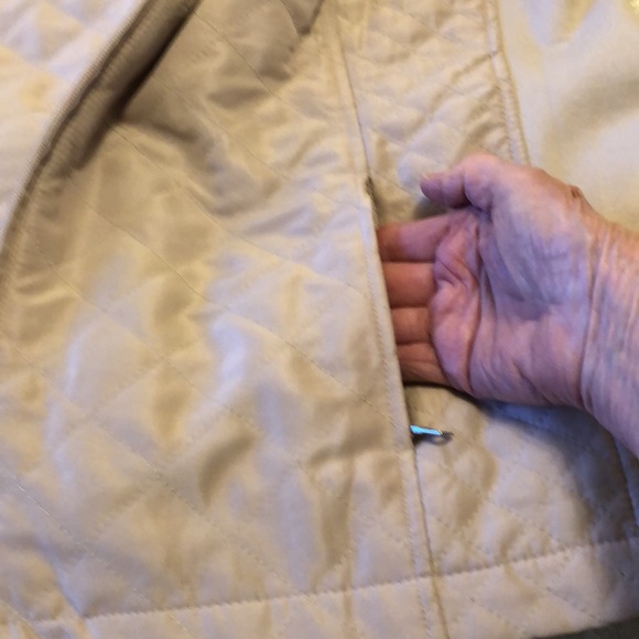 ALIA QUILTED VEST BEIGE SIZE 12P LIGHT FULLZIP 2 POCKET VERY GOOD CONDITION #016 - Picture 4 of 14
